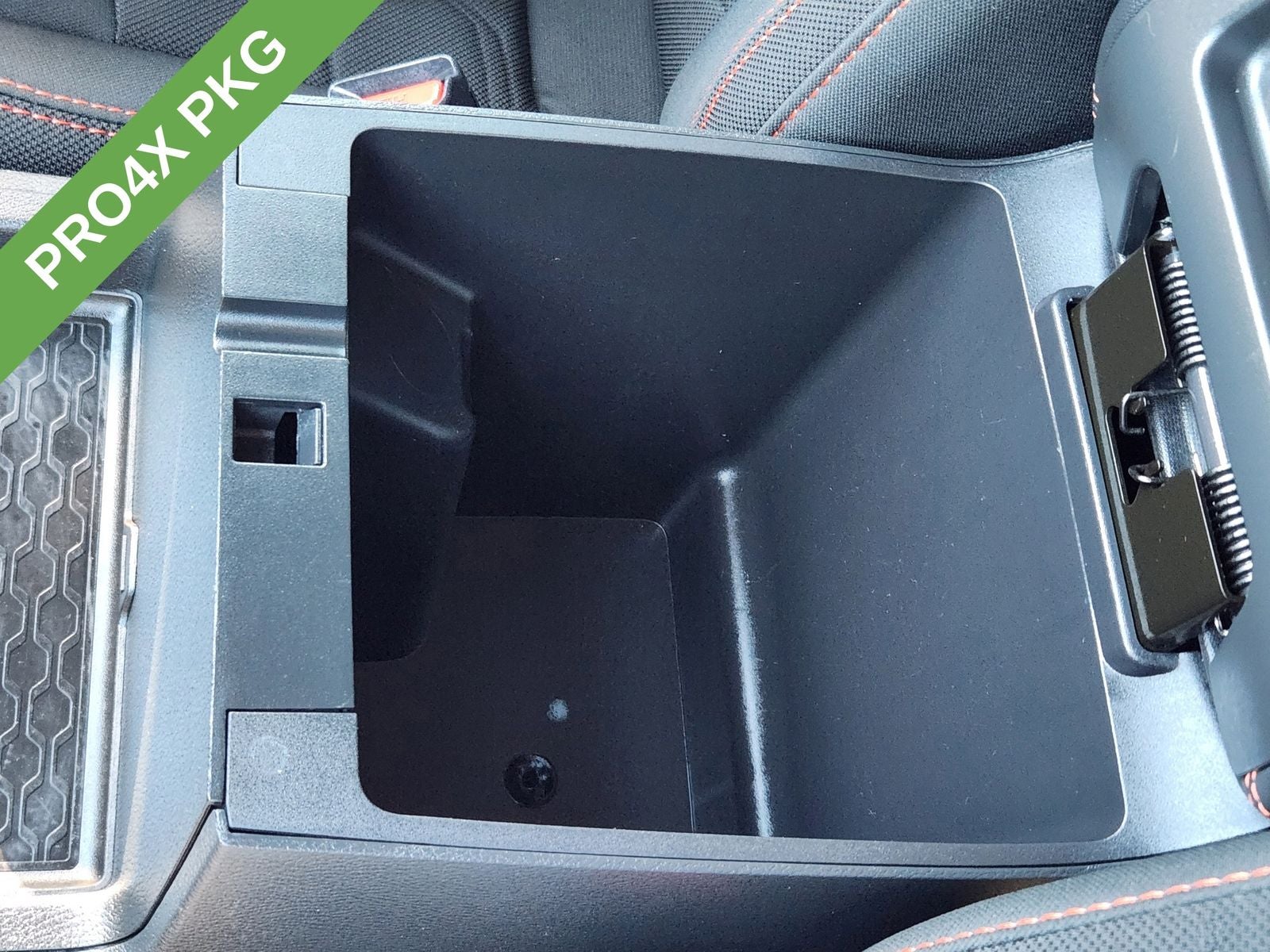 2024 Nissan Frontier Crew Cab PRO-4X 4x4