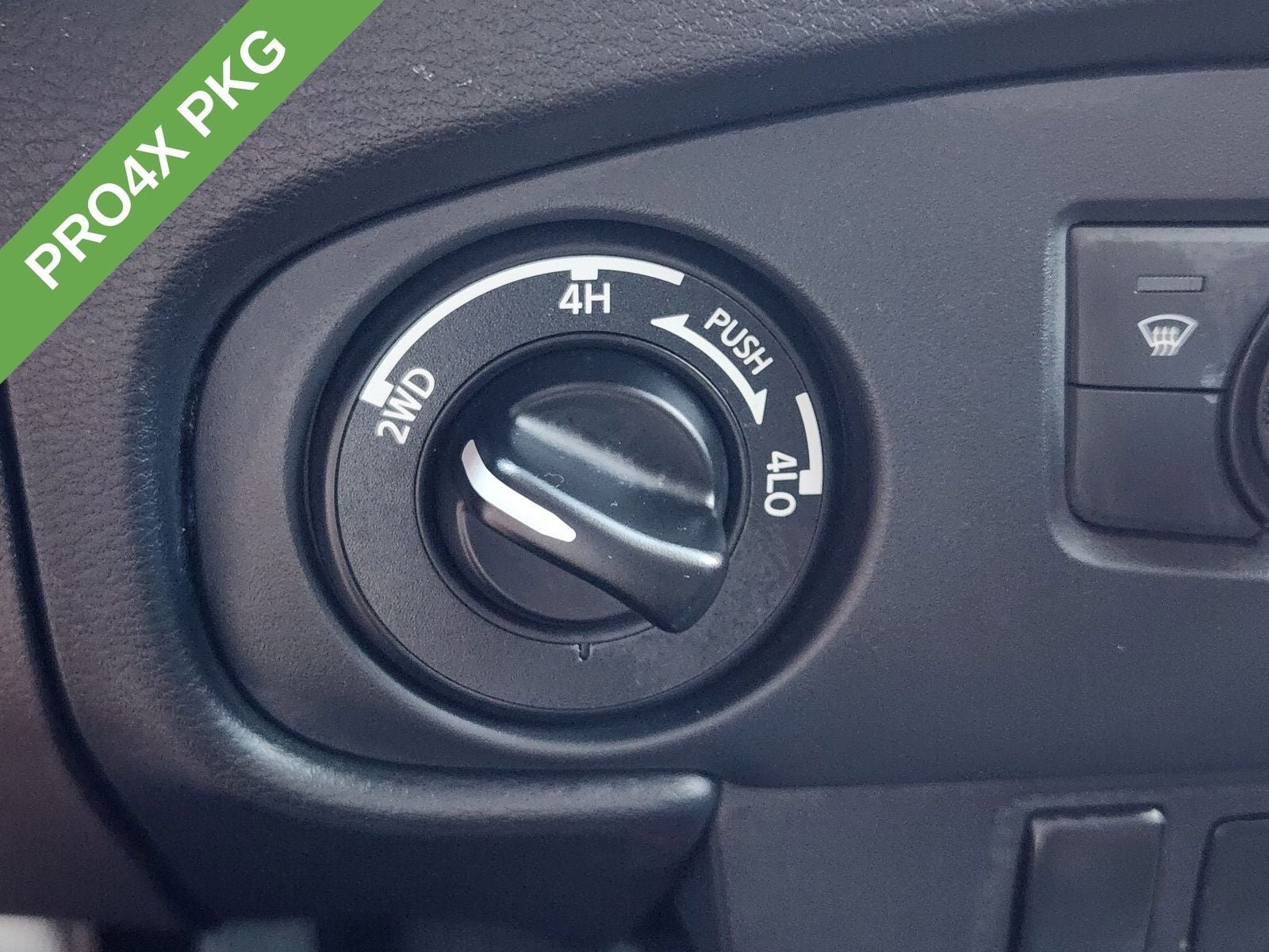 2024 Nissan Frontier Crew Cab PRO-4X 4x4