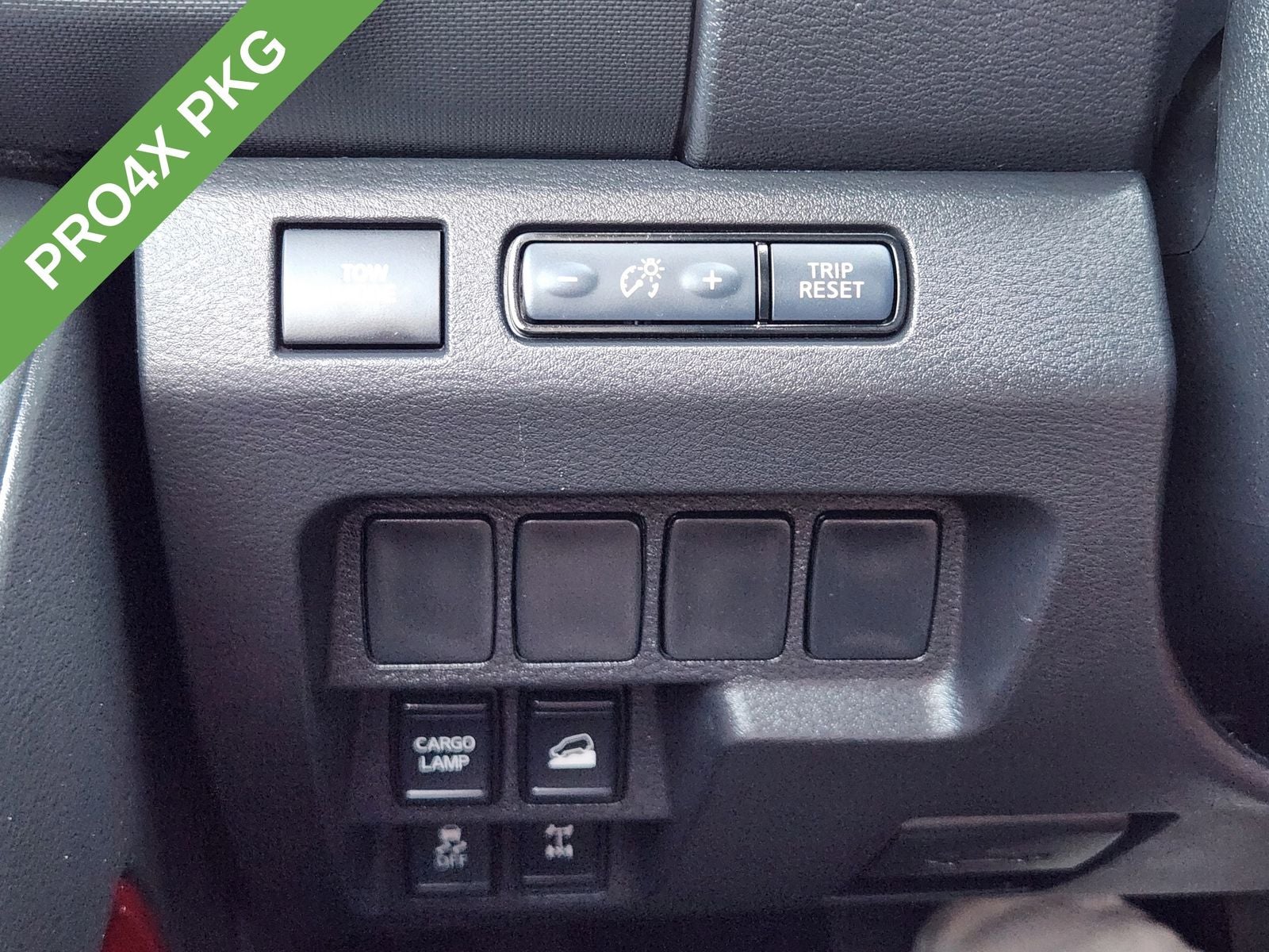 2024 Nissan Frontier Crew Cab PRO-4X 4x4