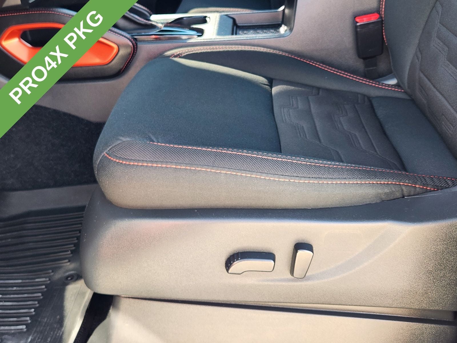 2024 Nissan Frontier Crew Cab PRO-4X 4x4