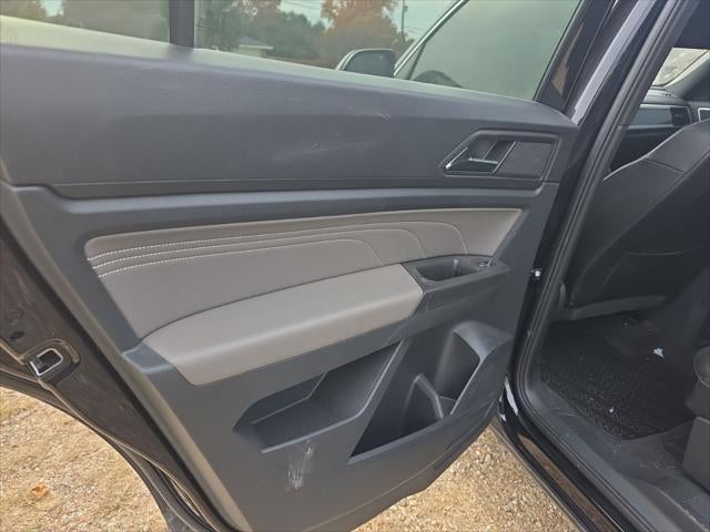 2022 Volkswagen Atlas Cross Sport 3.6L V6 SEL R-Line