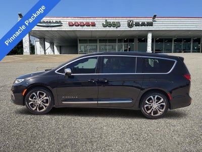 2025 Chrysler Pacifica Pinnacle