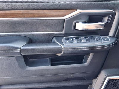 2022 RAM Ram 3500 Laramie Crew Cab 4x4 6'4' Box