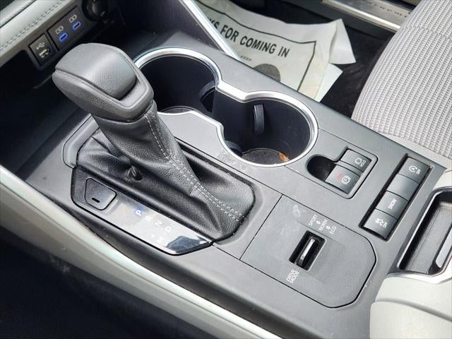 2022 Toyota Highlander L