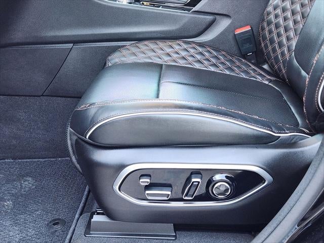 2022 Jeep Grand Cherokee Summit 4x4