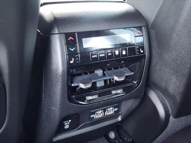 2022 Jeep Grand Cherokee Summit 4x4