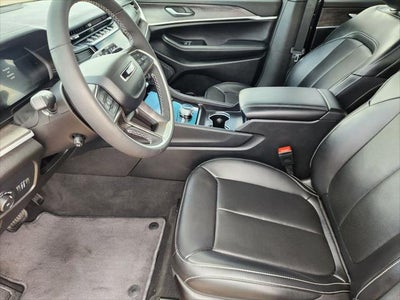 2025 Jeep Grand Cherokee L Limited 4x4