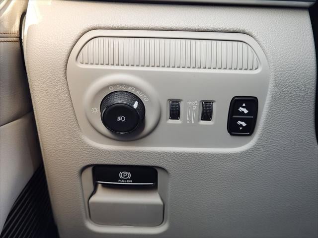 2023 Jeep Grand Wagoneer 4x4