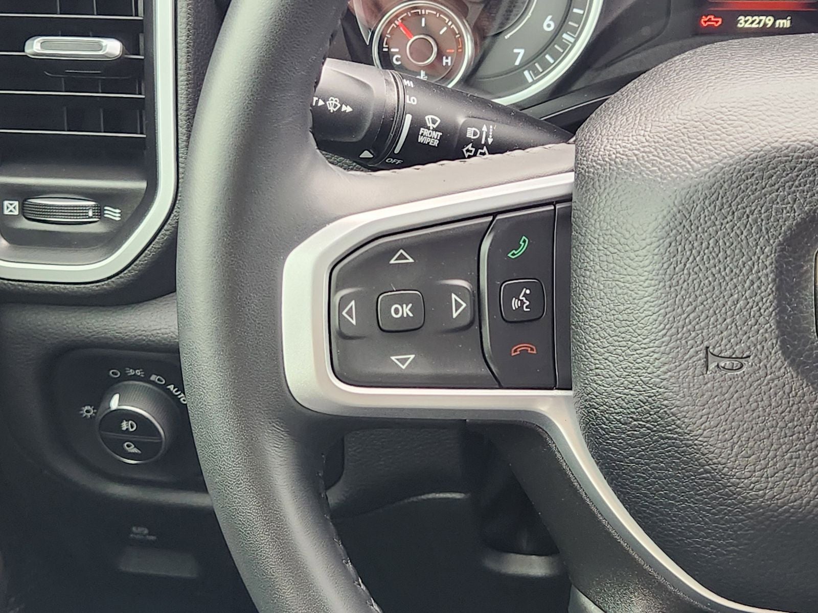 2023 RAM Ram 1500 Lone Star Quad Cab 4x2 6'4' Box