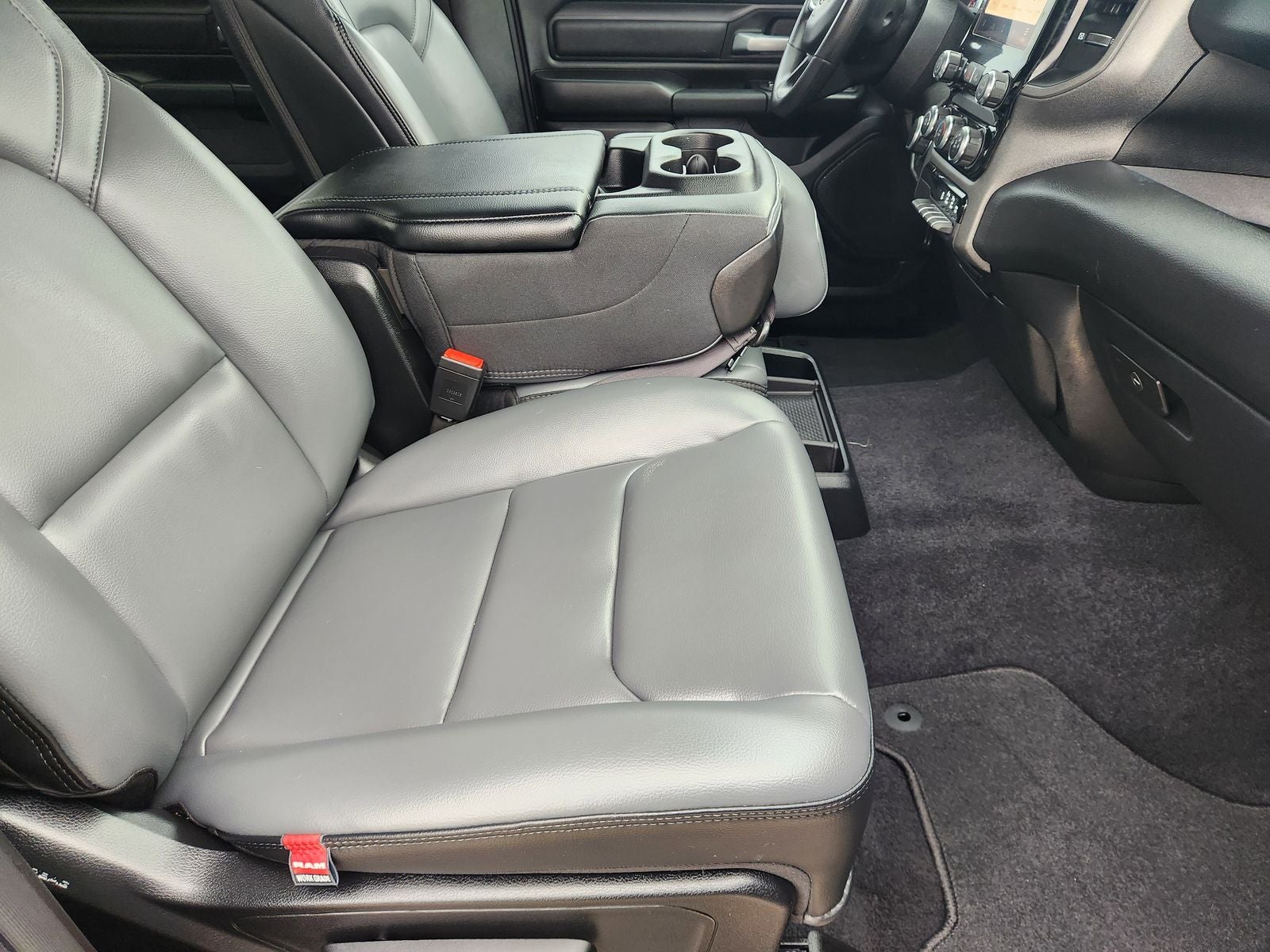 2025 RAM Ram 1500 Tradesman Crew Cab 4x2 5'7' Box