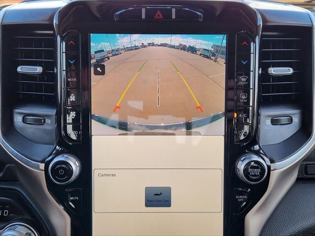 2022 RAM Ram 1500 Laramie Crew Cab 4x2 5'7' Box