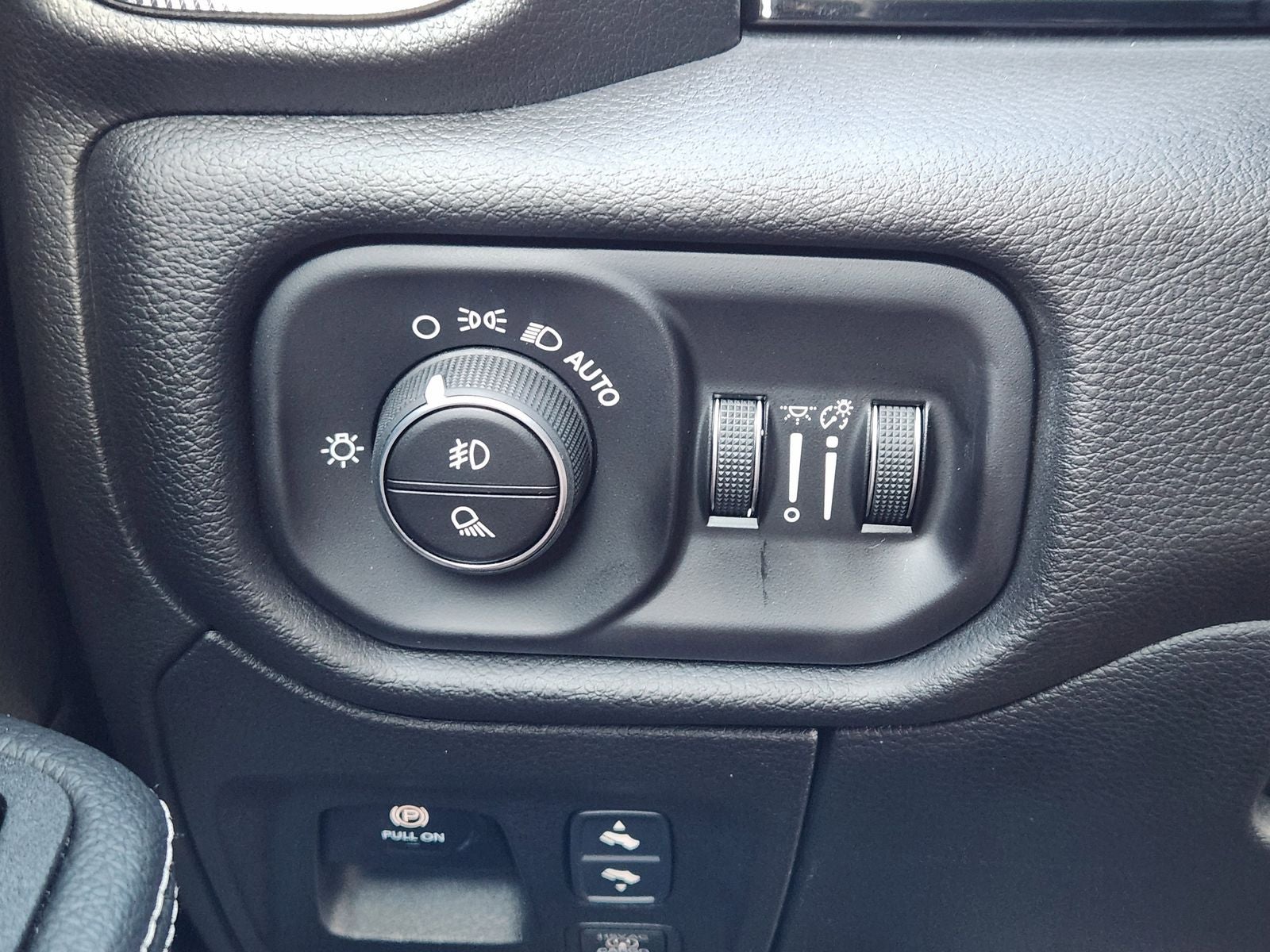 2026 RAM Ram 1500 Rebel Crew Cab 4x4 5'7' Box