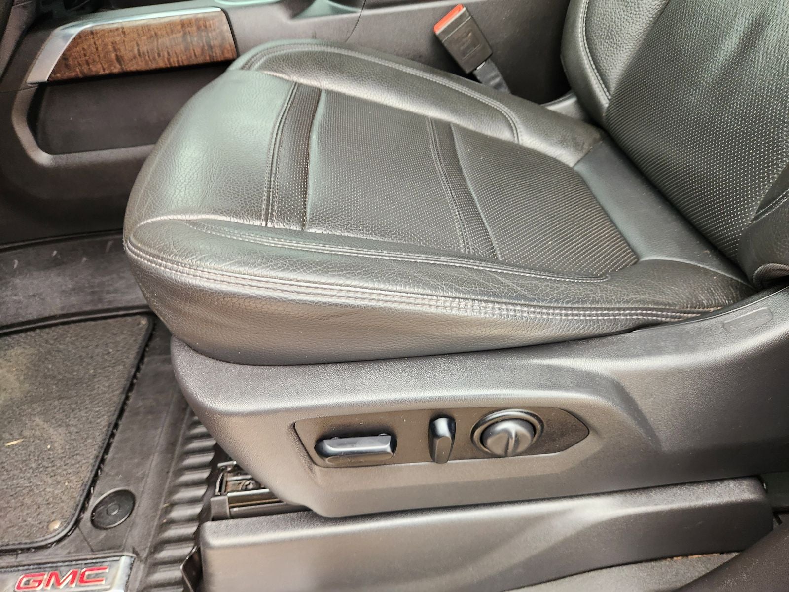 2021 GMC Sierra 2500HD 4WD Crew Cab Standard Bed Denali