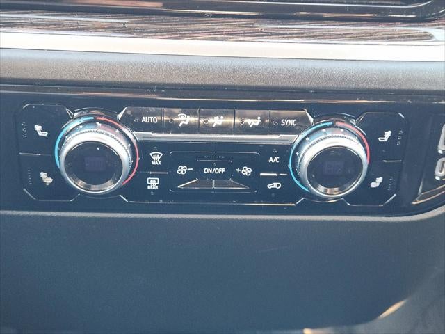 2023 GMC Sierra 1500 4WD Crew Cab Short Box Elevation with 3SB