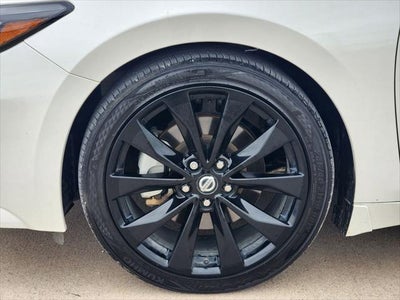 2022 Nissan Maxima SR Xtronic CVT