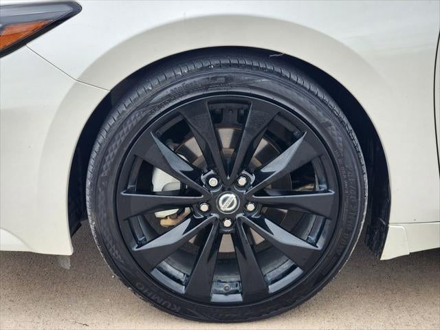 2022 Nissan Maxima SR Xtronic CVT