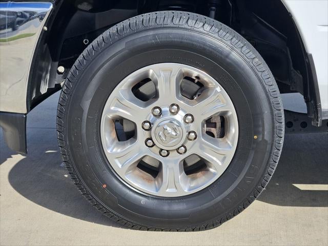 2024 RAM Ram 3500 Big Horn Crew Cab 4x4 8' Box