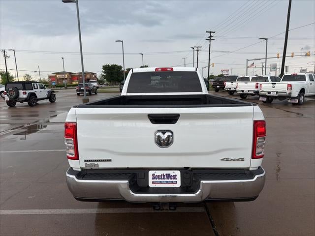 2024 RAM Ram 3500 Big Horn Crew Cab 4x4 8' Box