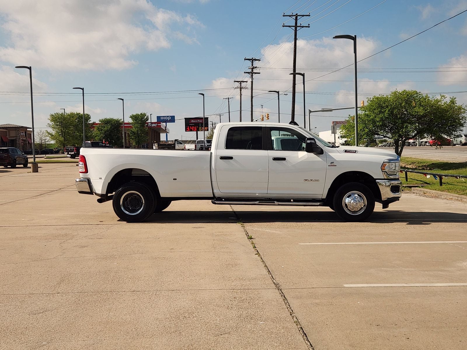 2024 RAM Ram 3500 Big Horn Crew Cab 4x4 8' Box