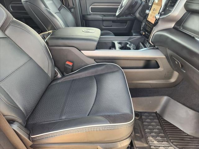 2025 RAM Ram 3500 Laramie Crew Cab 4x4 8' Box