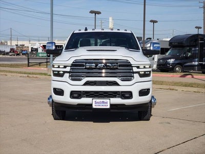 2025 RAM Ram 3500 Laramie Crew Cab 4x4 8' Box
