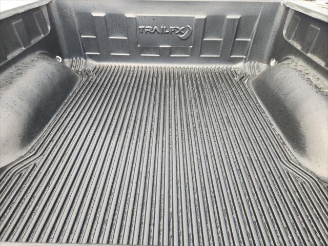 2023 RAM 1500 Classic SLT Crew Cab 4x4 5'7' Box