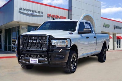 2022 RAM Ram 2500 Tradesman Crew Cab 4x4 8' Box