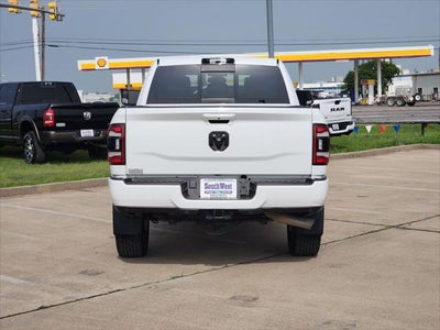 2022 RAM Ram 2500 Laramie Mega Cab 4x4 6'4' Box