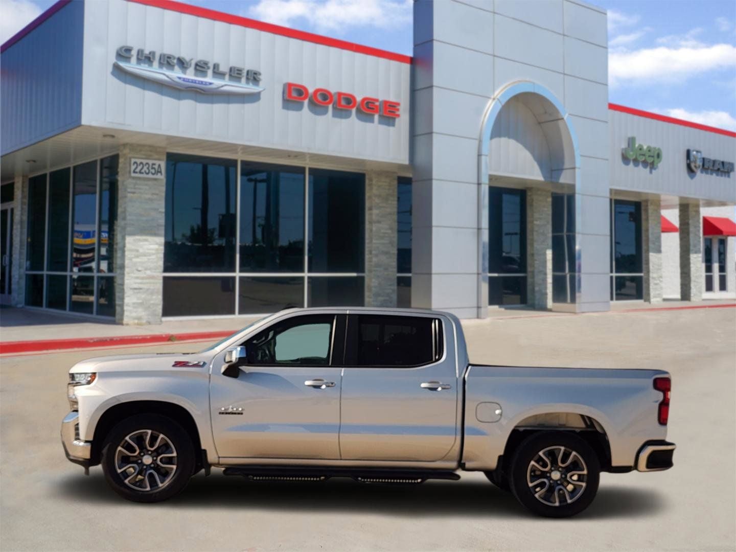 2020 Chevrolet Silverado 1500 4WD Crew Cab Short Bed LT