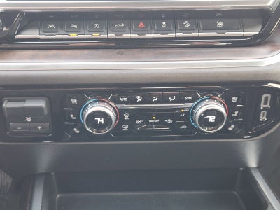 2022 GMC Sierra 1500 4WD Crew Cab Short Box SLT