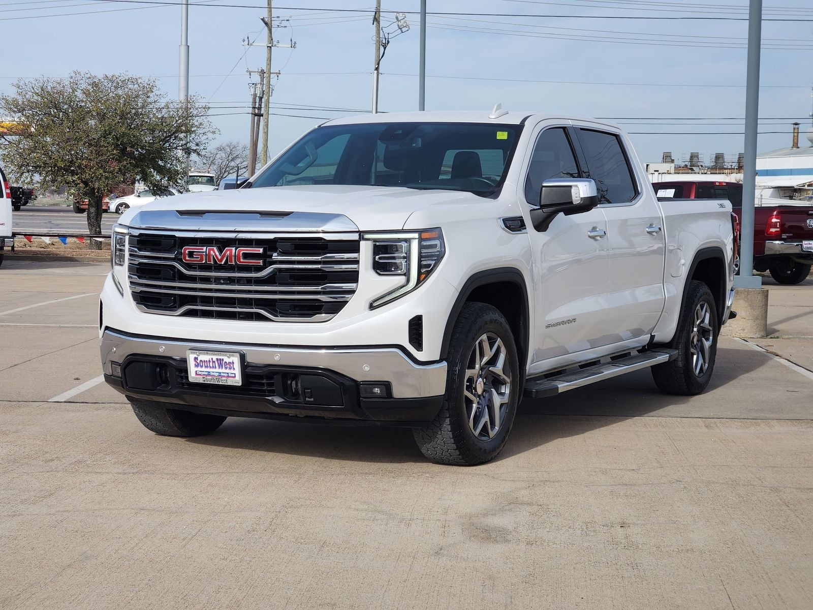 2022 GMC Sierra 1500 4WD Crew Cab Short Box SLT