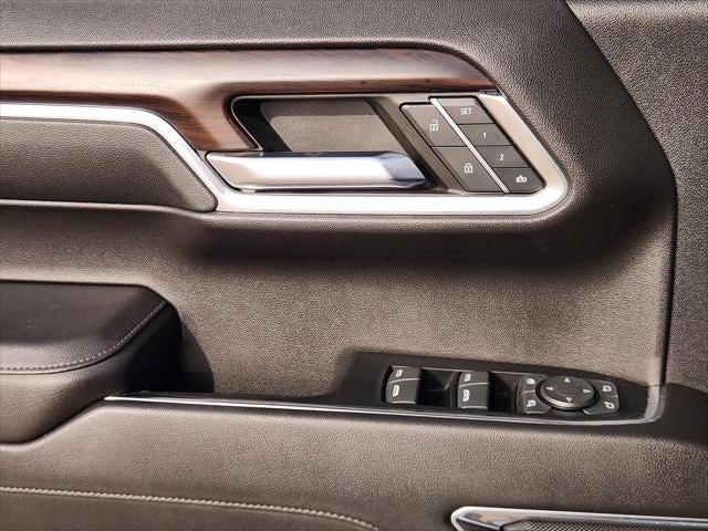 2022 GMC Sierra 1500 4WD Crew Cab Short Box SLT