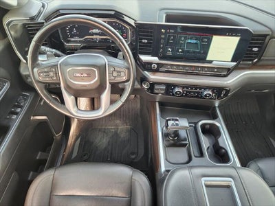 2022 GMC Sierra 1500 4WD Crew Cab Short Box SLT