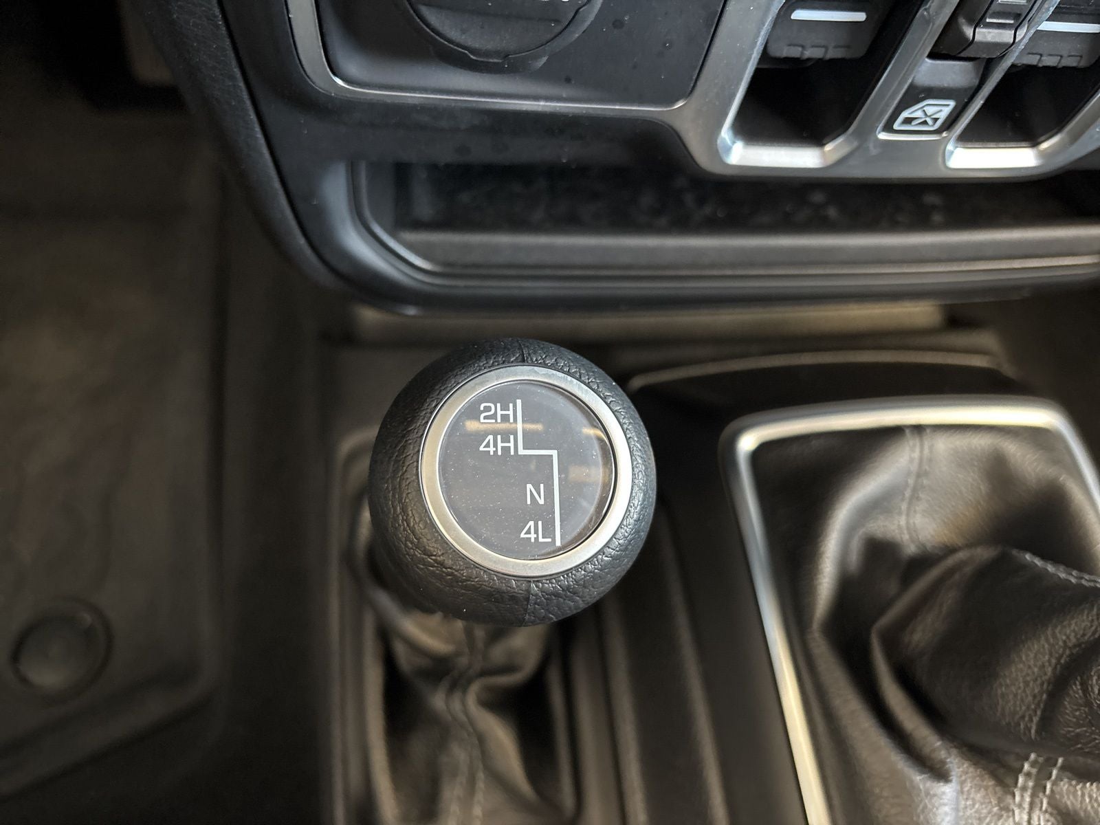 2025 Jeep Wrangler 4-Door Sport 4x4