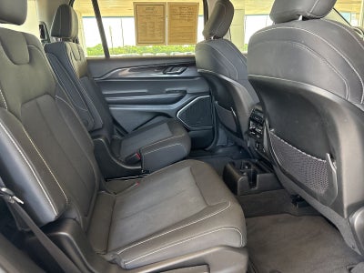 2021 Jeep Grand Cherokee L Laredo 4x2