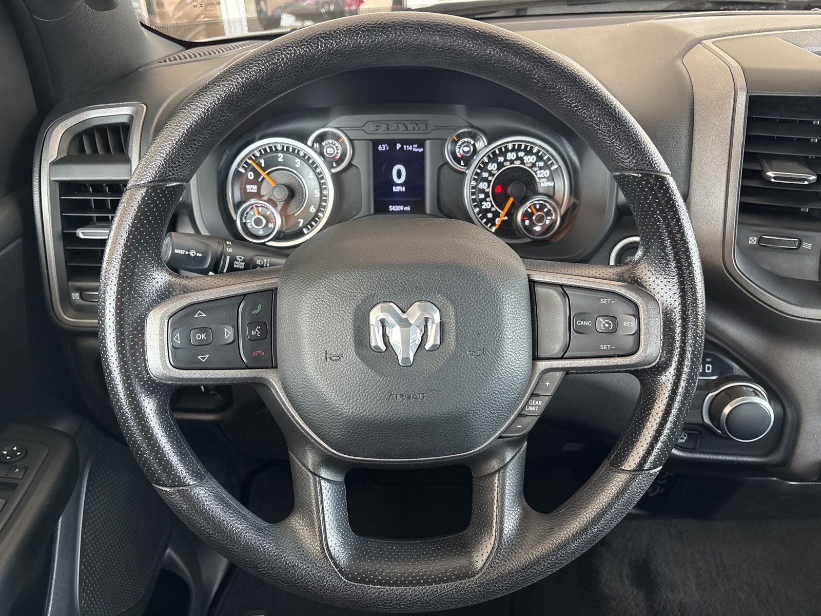 2022 RAM Ram 1500 Tradesman Crew Cab 4x2 6'4' Box