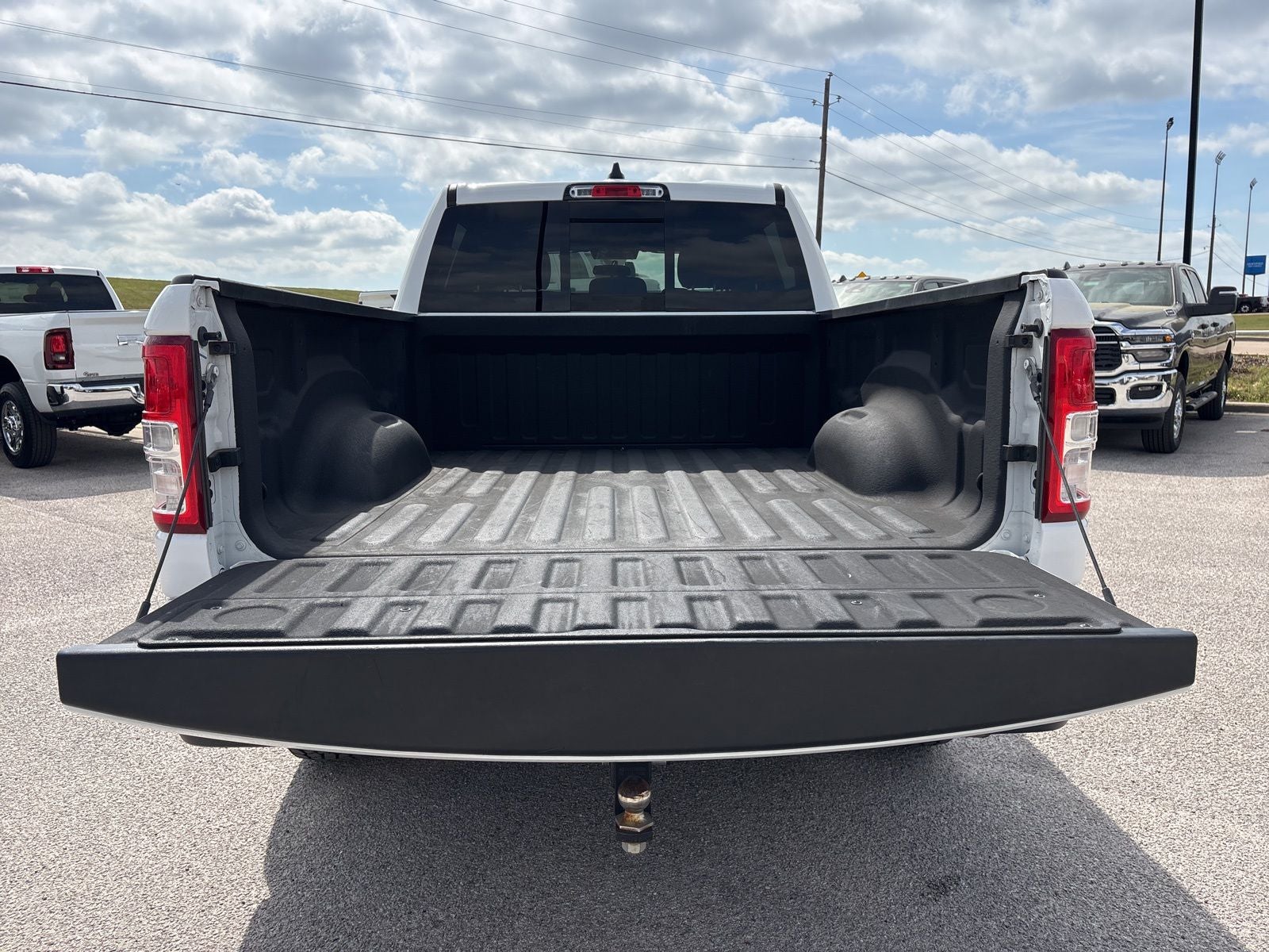 2022 RAM Ram 1500 Tradesman Crew Cab 4x2 6'4' Box