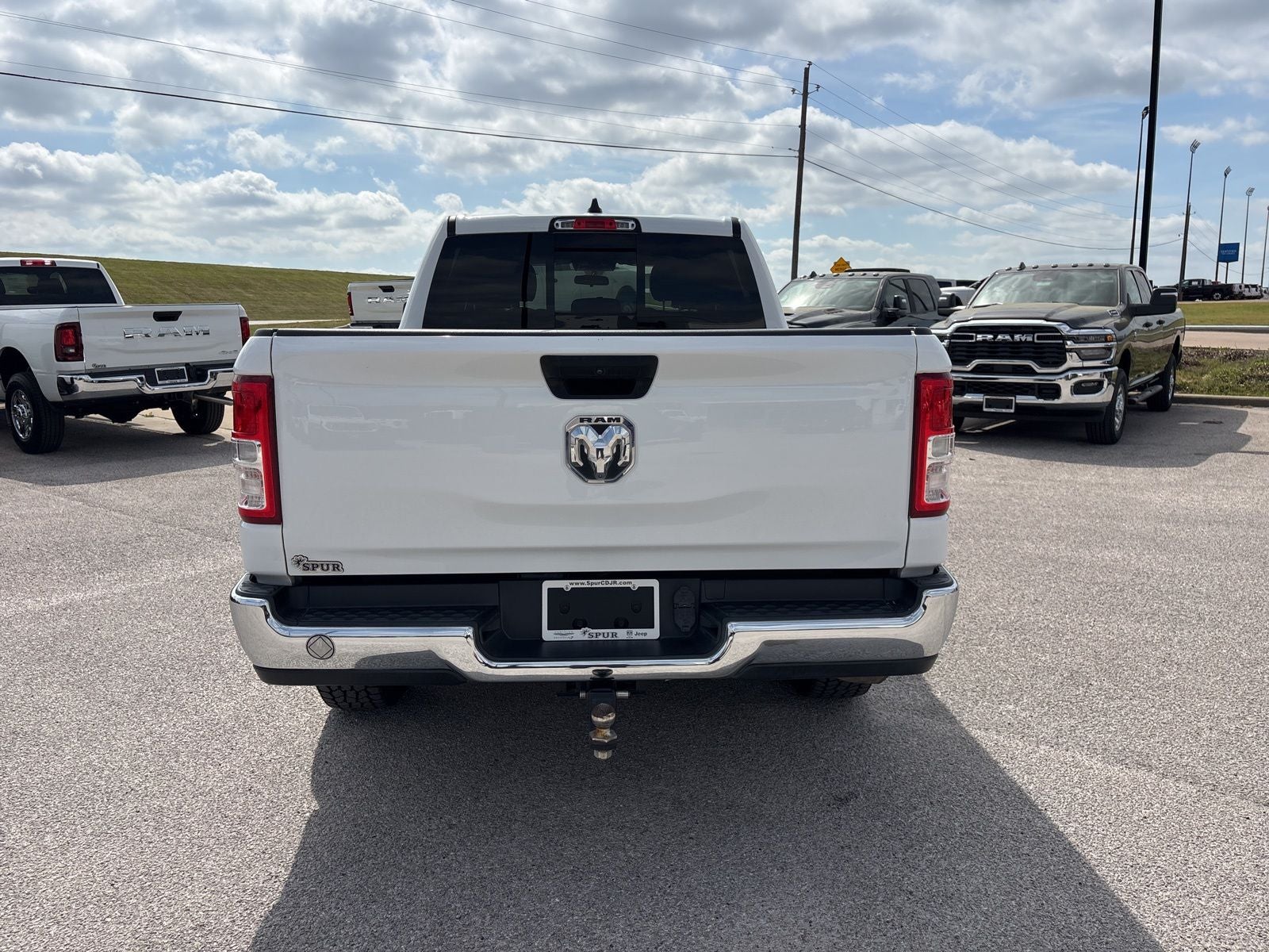 2022 RAM Ram 1500 Tradesman Crew Cab 4x2 6'4' Box
