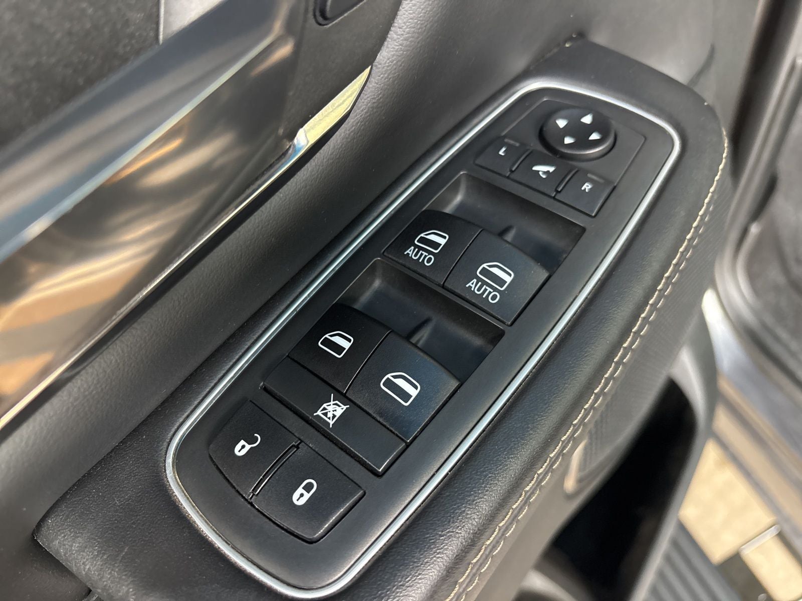 2021 RAM Ram 1500 Limited Crew Cab 4x4 5'7' Box