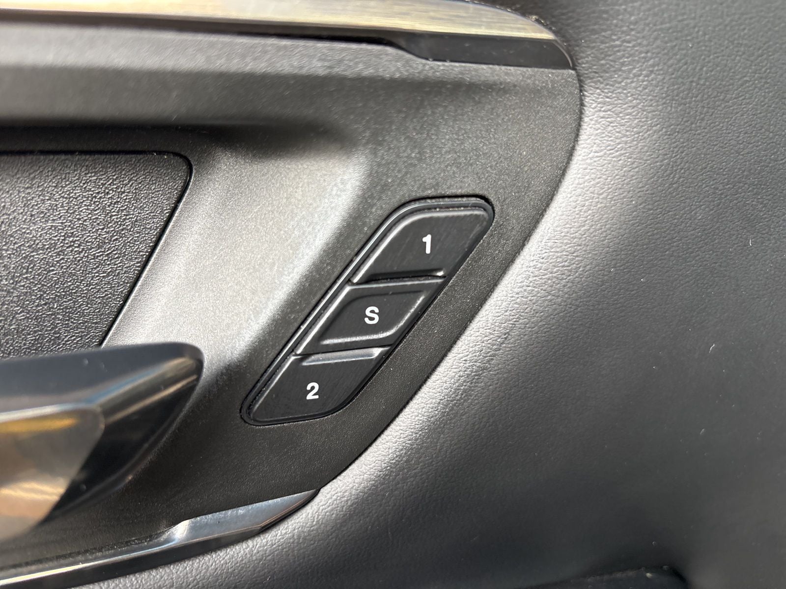 2021 RAM Ram 1500 Limited Crew Cab 4x4 5'7' Box