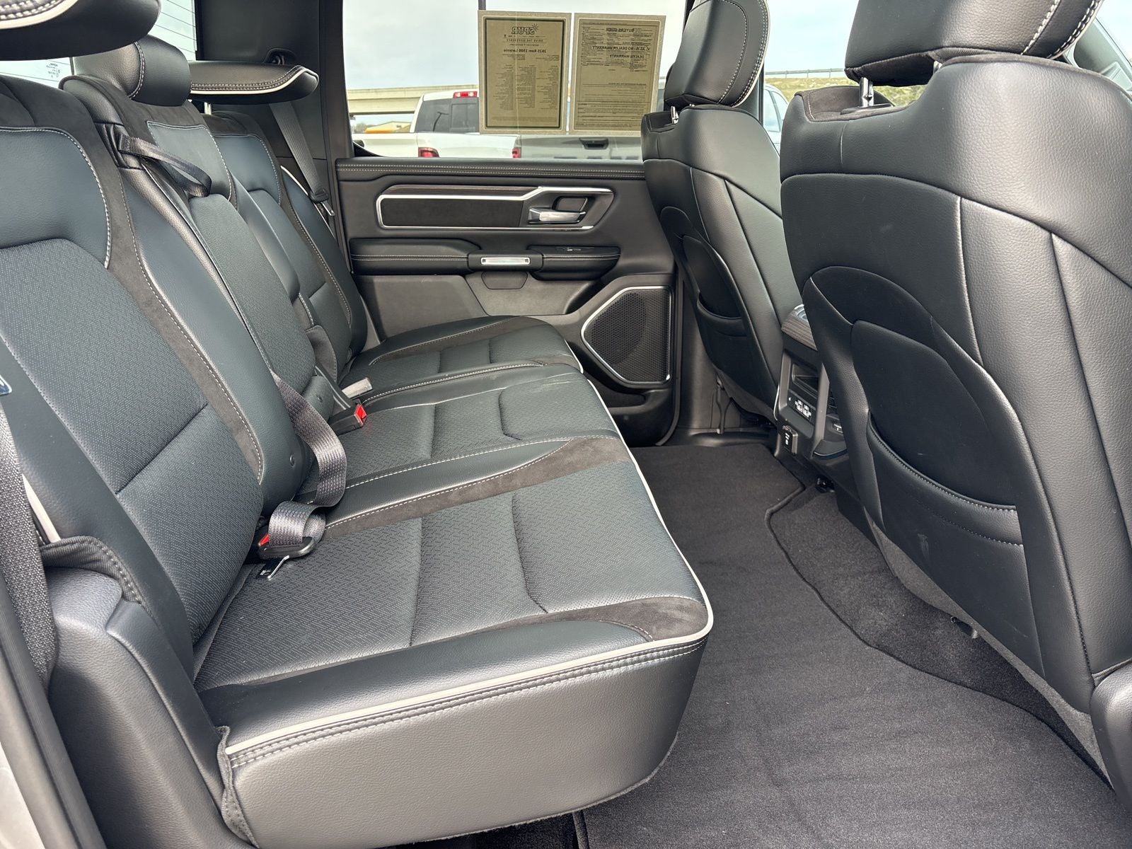 2025 RAM Ram 1500 Laramie Crew Cab 4x4 5'7' Box