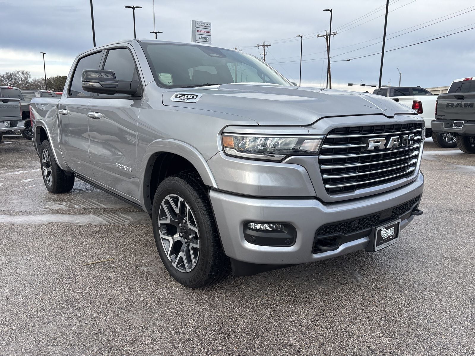2025 RAM Ram 1500 Laramie Crew Cab 4x4 5'7' Box