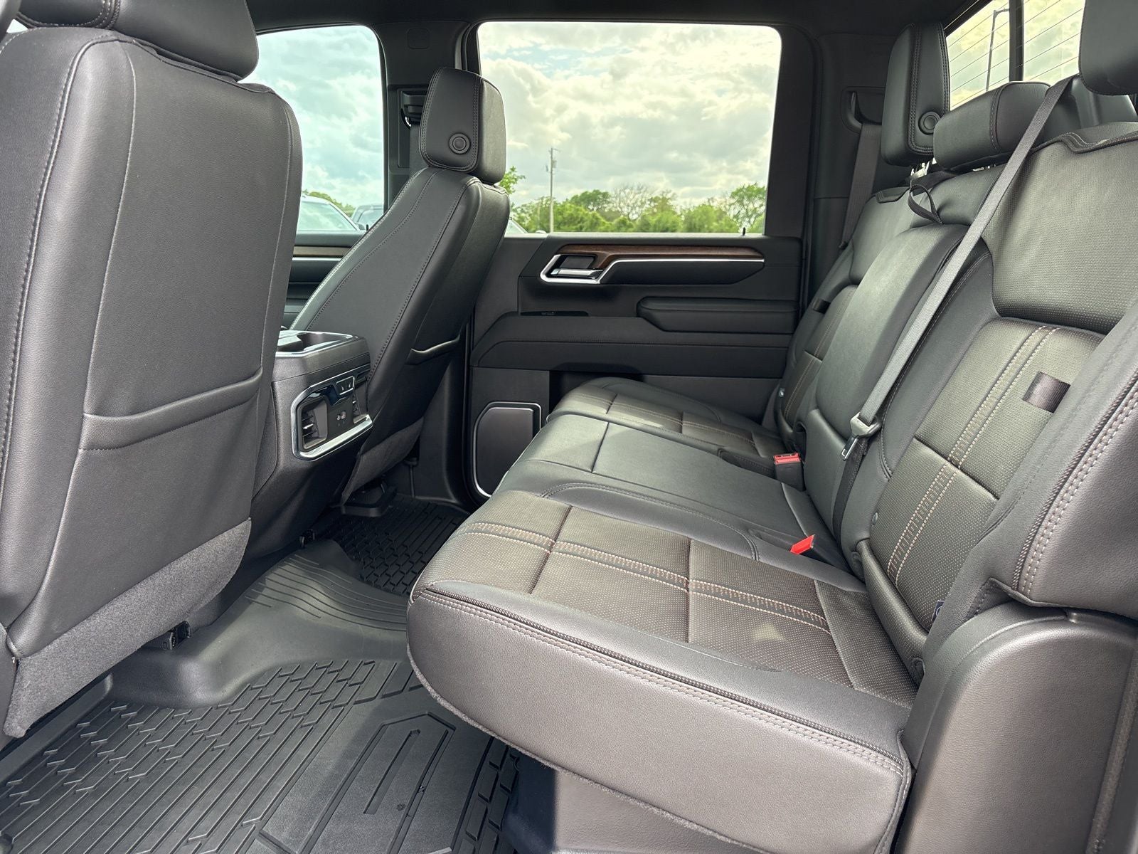 2025 Chevrolet Silverado 2500HD 4WD Crew Cab Standard Bed High Country