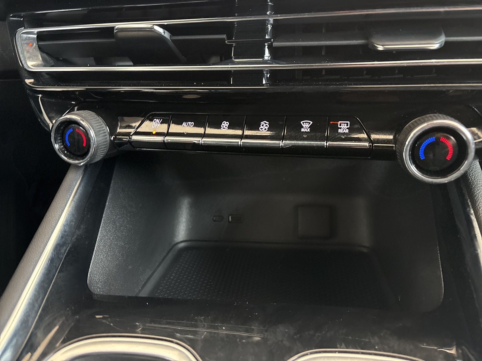 2024 Chevrolet Traverse FWD LS