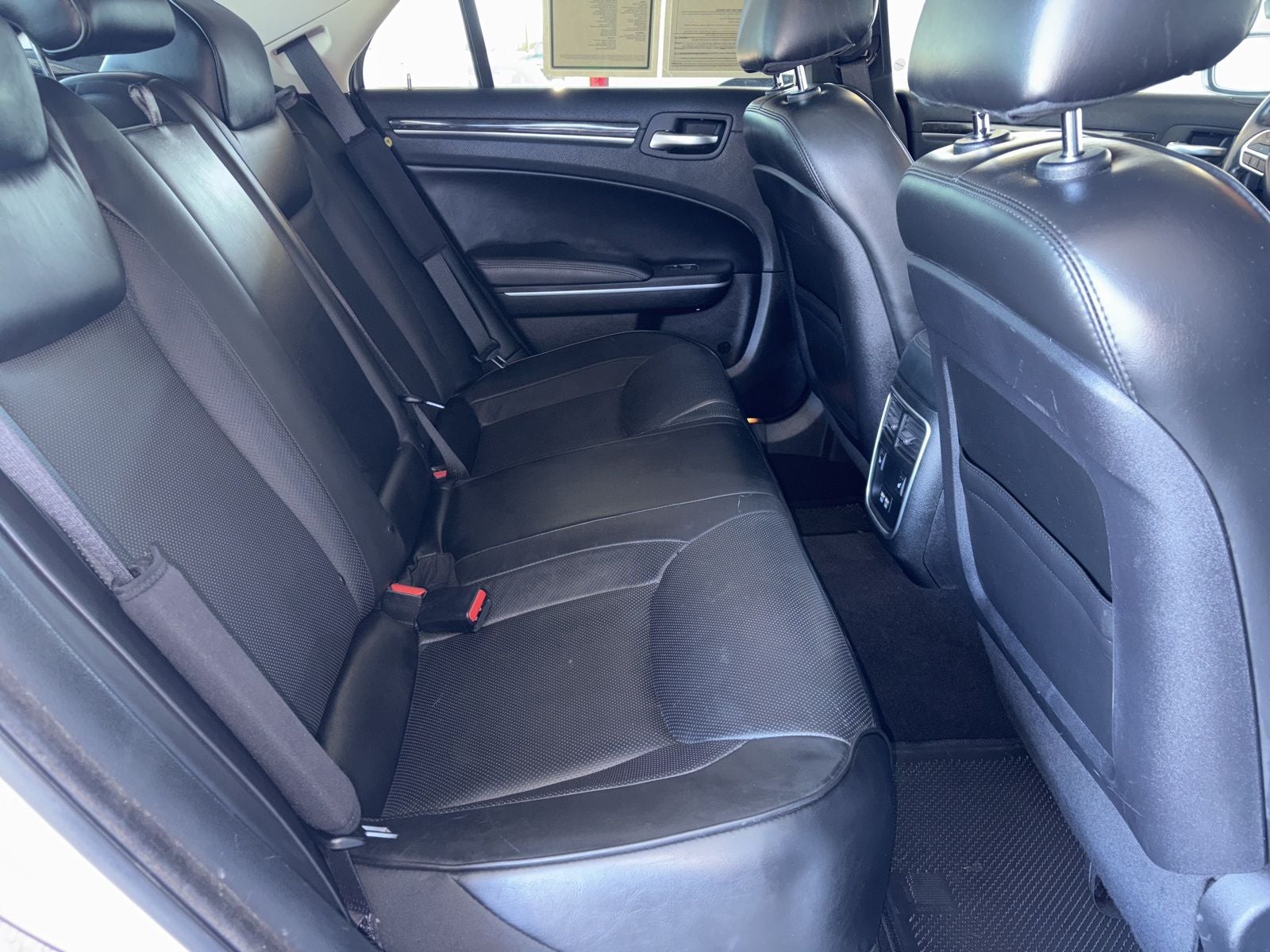 2019 Chrysler 300 Limited