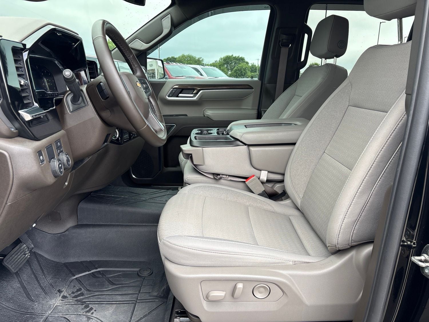 2025 Chevrolet Silverado 1500 2WD Crew Cab Short Bed LT