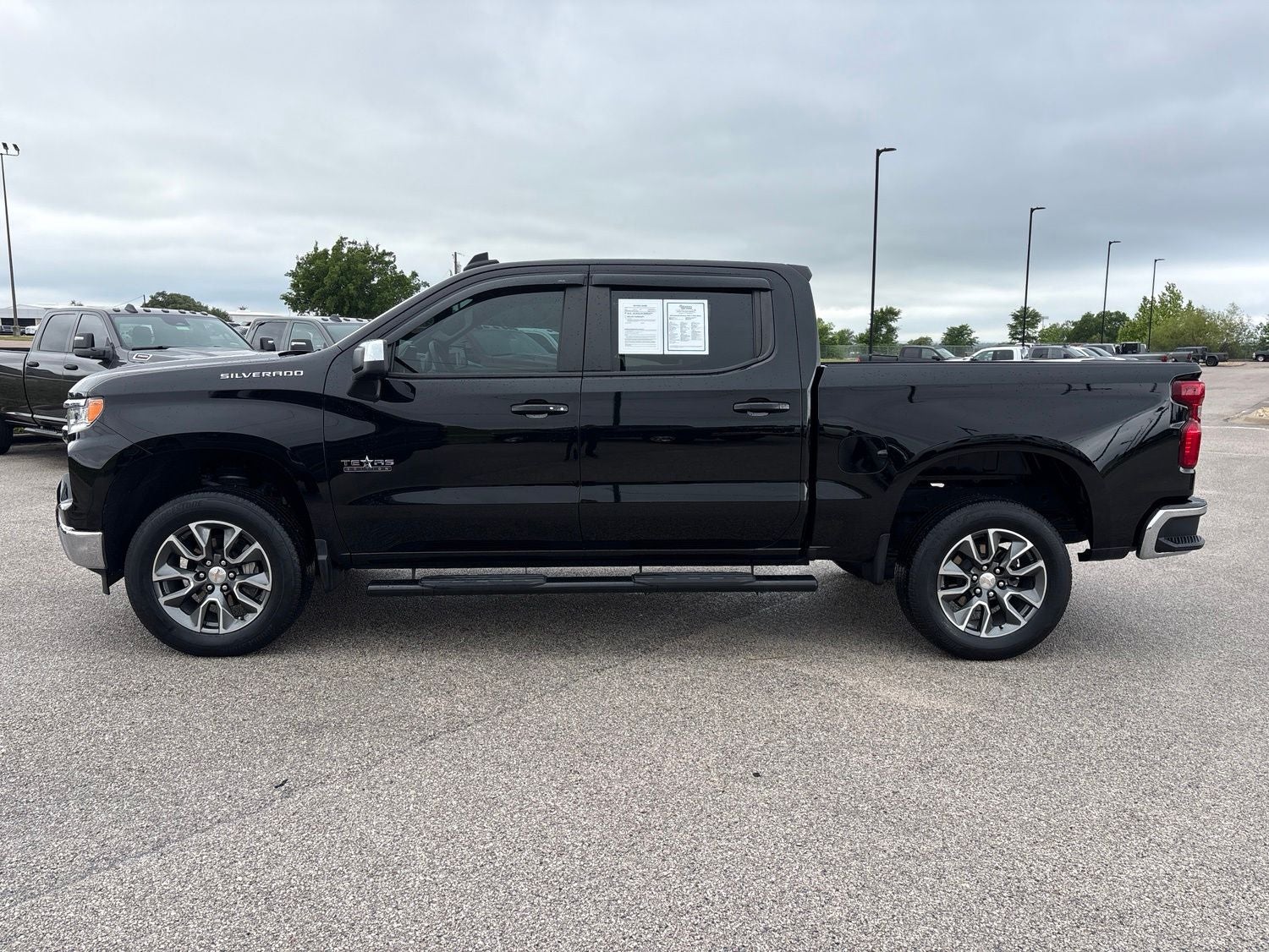 2025 Chevrolet Silverado 1500 2WD Crew Cab Short Bed LT