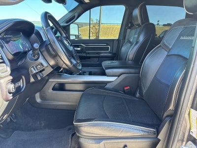 2024 RAM Ram 3500 Laramie Crew Cab 4x4 8' Box