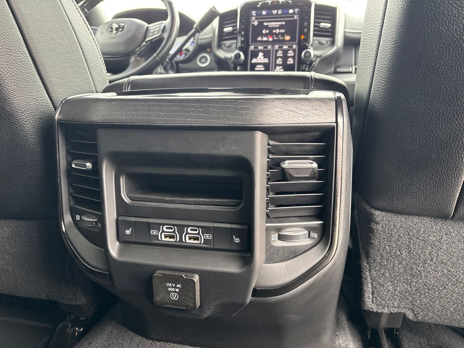 2022 RAM Ram 2500 Limited Mega Cab 4x4 6'4' Box