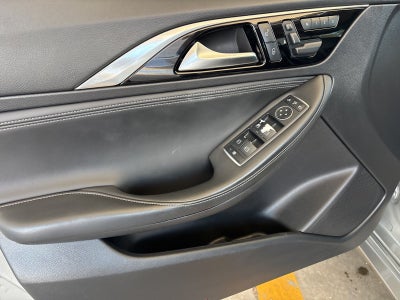 2019 INFINITI QX30 LUXE